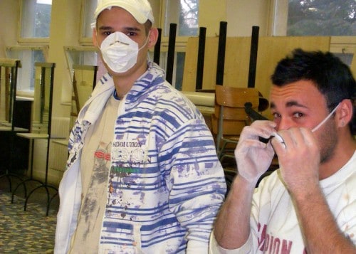 Szent Bazil Középiskola Festők munkálkodtak a fodrász tanszalonban Hírek