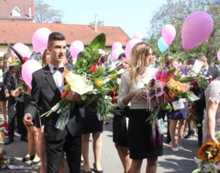 Szent Bazil Középiskola Ballagás a kisvárdai Tessedikben 2017 május Hírek