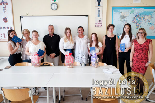 Szent Bazil Középiskola Látássérültek látogatása debreceni iskolánkban Debreceni tagintézmény Hírek Szent Bazil Görögkatolikus Középiskola