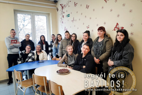 Szent Bazil Középiskola Ballagási meghívó – Debrecen Hírek