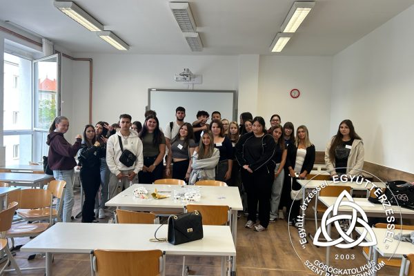 Szent Bazil Középiskola Megérkeztek a fecskék a Postakertre – közösségépítő nap a Szent Bazil Technikum tanulóinak! Debreceni tagintézmény Hírek Szent Bazil Középiskola Jót, csak a legjobbaktól! Hírek Nyíregyházi Tagintézmény