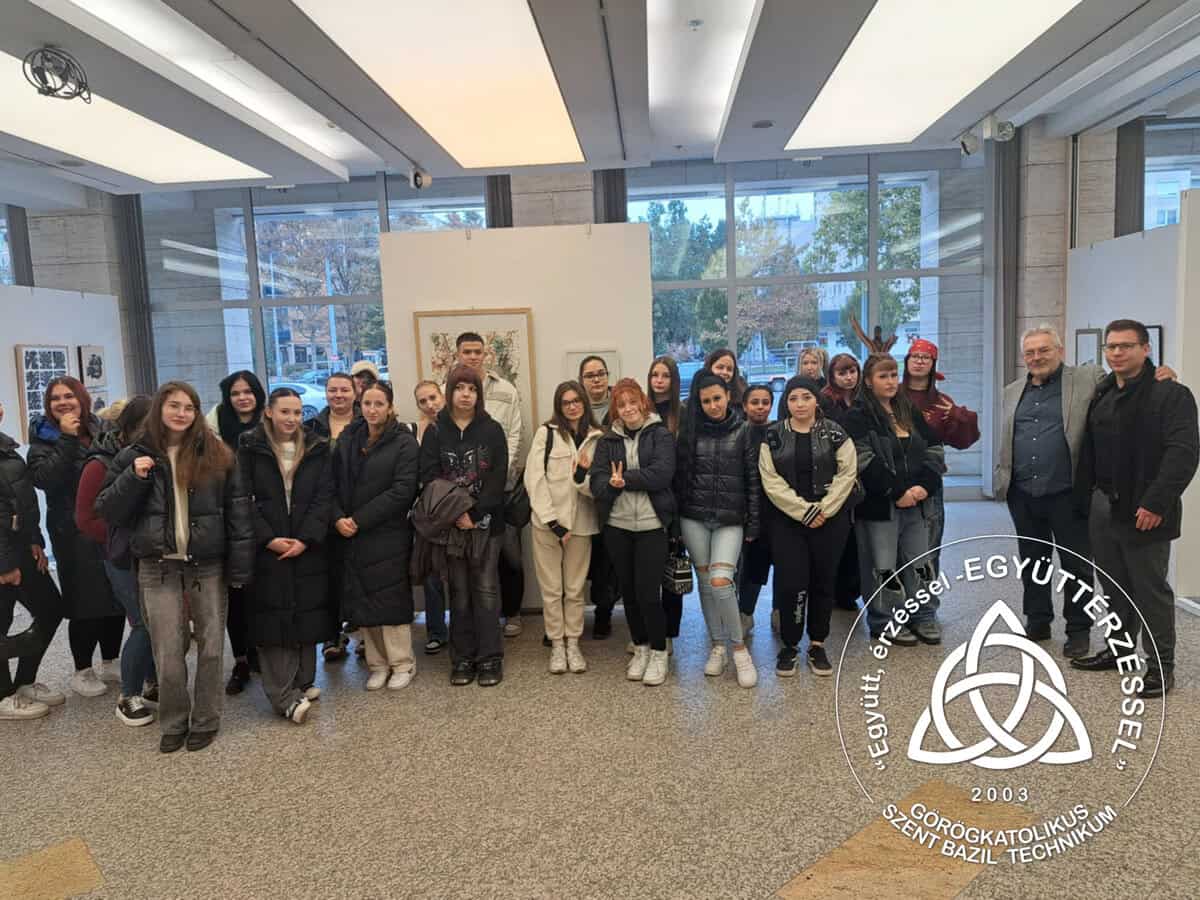 Szent Bazil Középiskola GADE grafikai műhely kiállítás – Szent Bazil Postakert utcai diákok a vizuális művészet világában Debreceni tagintézmény Hírek