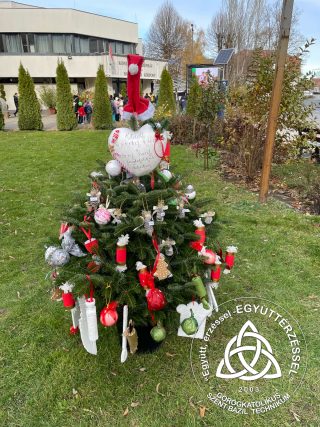 Szent Bazil Középiskola Fenntartható Karácsony Kisvárdán: a Szent Bazil Technikum zöld ötletekkel és kreatív diákokkal volt jelen Hírek Kisvárdai Tagintézmény