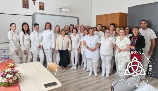 Szent Bazil Középiskola Új egészségügyi szakemberek indulnak útnak Kisvárdáról – Sikeres ápolói vizsgák a Szent Bazil Görögkatolikus Technikumban Hírek Kisvárdai Tagintézmény