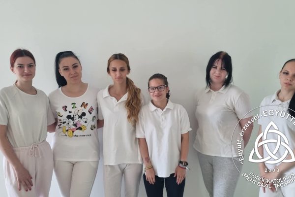 Szent Bazil Középiskola Debrecen jövő kisgyermeknevelői sikeres gyakorlati vizsgát tettek a Szent Anna Bölcsődében Debreceni tagintézmény Hírek Szent Bazil Középiskola Szent Bazil Középiskola Nyító oldal