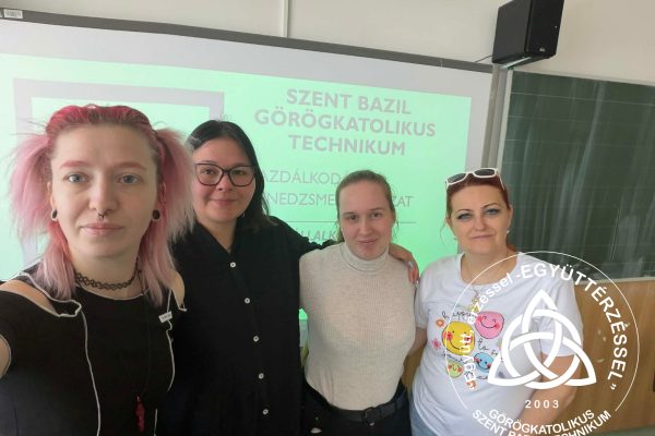 Szent Bazil Középiskola Szent  Bazil Középiskola     Nyító oldal