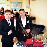 Szent Bazil Középiskola „Itt a farsang, áll a bál…” a Bazil is mulat már… Debreceni tagintézmény Hírek Szent Bazil Görögkatolikus Középiskola Szent Bazil Középiskola „Itt a farsang, áll a bál…” a Bazil is mulat már… Debreceni tagintézmény Hírek Szent Bazil Görögkatolikus Középiskola