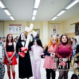 Szent Bazil Középiskola „Itt a farsang, áll a bál…” a Bazil is mulat már… Debreceni tagintézmény Hírek Szent Bazil Görögkatolikus Középiskola Szent Bazil Középiskola „Itt a farsang, áll a bál…” a Bazil is mulat már… Debreceni tagintézmény Hírek Szent Bazil Görögkatolikus Középiskola