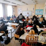 Szent Bazil Középiskola Pénzhét a postakerten Debreceni tagintézmény Hírek Szent Bazil Görögkatolikus Középiskola Szent Bazil Középiskola Pénzhét a postakerten Debreceni tagintézmény Hírek Szent Bazil Görögkatolikus Középiskola