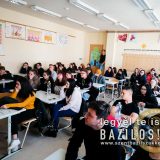 Szent Bazil Középiskola Pénzhét a postakerten Debreceni tagintézmény Hírek Szent Bazil Görögkatolikus Középiskola Szent Bazil Középiskola Pénzhét a postakerten Debreceni tagintézmény Hírek Szent Bazil Görögkatolikus Középiskola