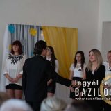Szent Bazil Középiskola Szalagtűzés Debrecenben amikor a szívünk is díszbe öltözött! Debreceni tagintézmény Hírek Szent Bazil Görögkatolikus Középiskola