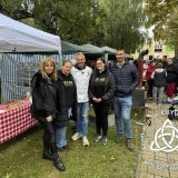 Szent Bazil Középiskola Füstölt csülkös káposztás tócsni – bronzérem a Hajdúhadházi Káposztás Napokon! Debreceni tagintézmény Hírek Szent Bazil Középiskola Füstölt csülkös káposztás tócsni – bronzérem a Hajdúhadházi Káposztás Napokon! Debreceni tagintézmény Hírek