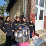 Szent Bazil Középiskola Mosolyok és Vattacukor: Értékteremtő Jótékonyság a Szoboszlói Úti Óvodában Debreceni tagintézmény Hírek Szent Bazil Középiskola Mosolyok és Vattacukor: Értékteremtő Jótékonyság a Szoboszlói Úti Óvodában Debreceni tagintézmény Hírek