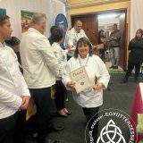 Szent Bazil Középiskola Gasztrotehetségek a dobogó közelében – Szent Bazil vendéglátós sikerek a XXIII. Illésy Gasztro Kupán Debreceni tagintézmény Hírek Nyíregyházi Tagintézmény Versenyereredmények Szent Bazil Középiskola Gasztrotehetségek a dobogó közelében – Szent Bazil vendéglátós sikerek a XXIII. Illésy Gasztro Kupán Debreceni tagintézmény Hírek Nyíregyházi Tagintézmény Versenyereredmények