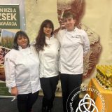 Szent Bazil Középiskola Gasztrotehetségek a dobogó közelében – Szent Bazil vendéglátós sikerek a XXIII. Illésy Gasztro Kupán Debreceni tagintézmény Hírek Nyíregyházi Tagintézmény Versenyereredmények Szent Bazil Középiskola Gasztrotehetségek a dobogó közelében – Szent Bazil vendéglátós sikerek a XXIII. Illésy Gasztro Kupán Debreceni tagintézmény Hírek Nyíregyházi Tagintézmény Versenyereredmények