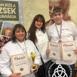 Szent Bazil Középiskola Gasztrotehetségek a dobogó közelében – Szent Bazil vendéglátós sikerek a XXIII. Illésy Gasztro Kupán Debreceni tagintézmény Hírek Nyíregyházi Tagintézmény Versenyereredmények Szent Bazil Középiskola Gasztrotehetségek a dobogó közelében – Szent Bazil vendéglátós sikerek a XXIII. Illésy Gasztro Kupán Debreceni tagintézmény Hírek Nyíregyházi Tagintézmény Versenyereredmények