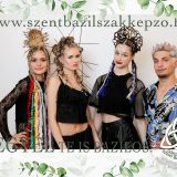 Szent Bazil Középiskola Szalagtűző a Postakert utcai telephelyen: tehetség, show és karácsonyi hangulat egy estén Debreceni tagintézmény Hírek Szent Bazil Középiskola Szalagtűző a Postakert utcai telephelyen: tehetség, show és karácsonyi hangulat egy estén Debreceni tagintézmény Hírek