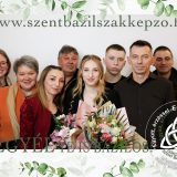 Szent Bazil Középiskola Szalagtűző a Postakert utcai telephelyen: tehetség, show és karácsonyi hangulat egy estén Debreceni tagintézmény Hírek Szent Bazil Középiskola Szalagtűző a Postakert utcai telephelyen: tehetség, show és karácsonyi hangulat egy estén Debreceni tagintézmény Hírek