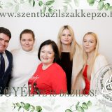 Szent Bazil Középiskola Szalagtűző a Postakert utcai telephelyen: tehetség, show és karácsonyi hangulat egy estén Debreceni tagintézmény Hírek Szent Bazil Középiskola Szalagtűző a Postakert utcai telephelyen: tehetség, show és karácsonyi hangulat egy estén Debreceni tagintézmény Hírek