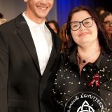 Szent Bazil Középiskola Szalagtűző a Postakert utcai telephelyen: tehetség, show és karácsonyi hangulat egy estén Debreceni tagintézmény Hírek Szent Bazil Középiskola Szalagtűző a Postakert utcai telephelyen: tehetség, show és karácsonyi hangulat egy estén Debreceni tagintézmény Hírek