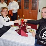 Szent Bazil Középiskola Parajkrémleves és piskótarolád: Vizsgázott a jövő vendéglátós generációja! Hírek Nyíregyházi Tagintézmény Szent Bazil Középiskola Parajkrémleves és piskótarolád: Vizsgázott a jövő vendéglátós generációja! Hírek Nyíregyházi Tagintézmény