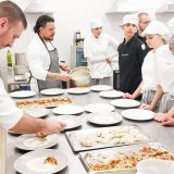 Szent Bazil Középiskola Fine Dining az Iskolapadban: Balogh Roland Séf Inspirálta Jövőnk Szakácsait! Debreceni tagintézmény Hírek Szent Bazil Középiskola Fine Dining az Iskolapadban: Balogh Roland Séf Inspirálta Jövőnk Szakácsait! Debreceni tagintézmény Hírek