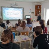 Szent Bazil Középiskola Debrecenben a siker visszatér az iskolába – volt fodrász tanulónk inspirálta a Postakert diákjait Debreceni tagintézmény Hírek Szent Bazil Középiskola Debrecenben a siker visszatér az iskolába – volt fodrász tanulónk inspirálta a Postakert diákjait Debreceni tagintézmény Hírek