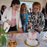 Szent Bazil Középiskola Megható szerenád Nyíregyházán – így búcsúztak oktatóiktól a Szent Bazil Technikum végzősei Hírek Nyíregyházi Tagintézmény Szent Bazil Középiskola Megható szerenád Nyíregyházán – így búcsúztak oktatóiktól a Szent Bazil Technikum végzősei Hírek Nyíregyházi Tagintézmény
