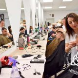 Szent Bazil Középiskola Nyíregyháza új szépségmesterei – Sikeres fodrász vizsgák a Szent Bazil Technikum ingyenes képzésén Hírek Nyíregyházi Tagintézmény Szent Bazil Középiskola Nyíregyháza új szépségmesterei – Sikeres fodrász vizsgák a Szent Bazil Technikum ingyenes képzésén Hírek Nyíregyházi Tagintézmény