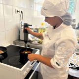 Szent Bazil Középiskola Debrecen új vendéglátó szakembereket ünnepel – Sikeres szakács és pincér vizsgák a Szent Bazil Technikum Faraktár utcai tagintézményében Hírek Nyíregyházi Tagintézmény Szent Bazil Középiskola Debrecen új vendéglátó szakembereket ünnepel – Sikeres szakács és pincér vizsgák a Szent Bazil Technikum Faraktár utcai tagintézményében Hírek Nyíregyházi Tagintézmény