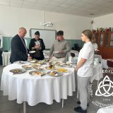 Szent Bazil Középiskola Debrecen új vendéglátó szakembereket ünnepel – Sikeres szakács és pincér vizsgák a Szent Bazil Technikum Faraktár utcai tagintézményében Hírek Nyíregyházi Tagintézmény Szent Bazil Középiskola Debrecen új vendéglátó szakembereket ünnepel – Sikeres szakács és pincér vizsgák a Szent Bazil Technikum Faraktár utcai tagintézményében Hírek Nyíregyházi Tagintézmény